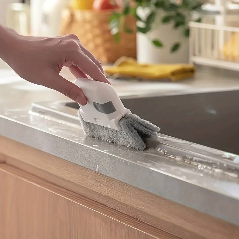 Windowsill Cleaning Brush